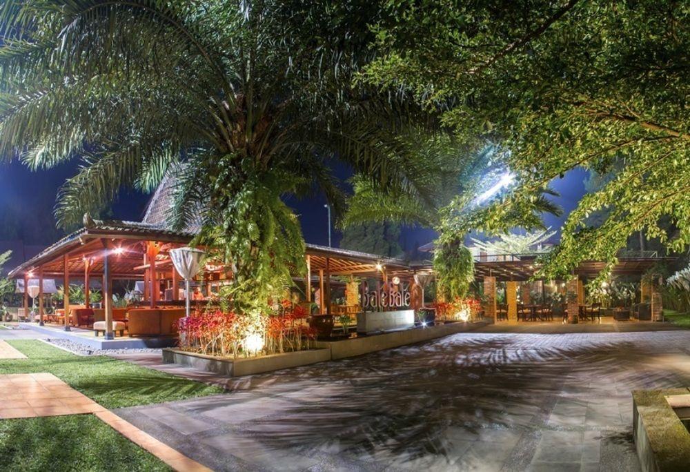 Puteri Gunung Hotel Лембанг Екстериор снимка