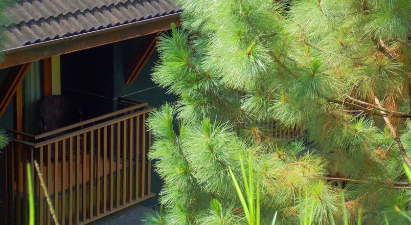 Puteri Gunung Hotel Лембанг Екстериор снимка