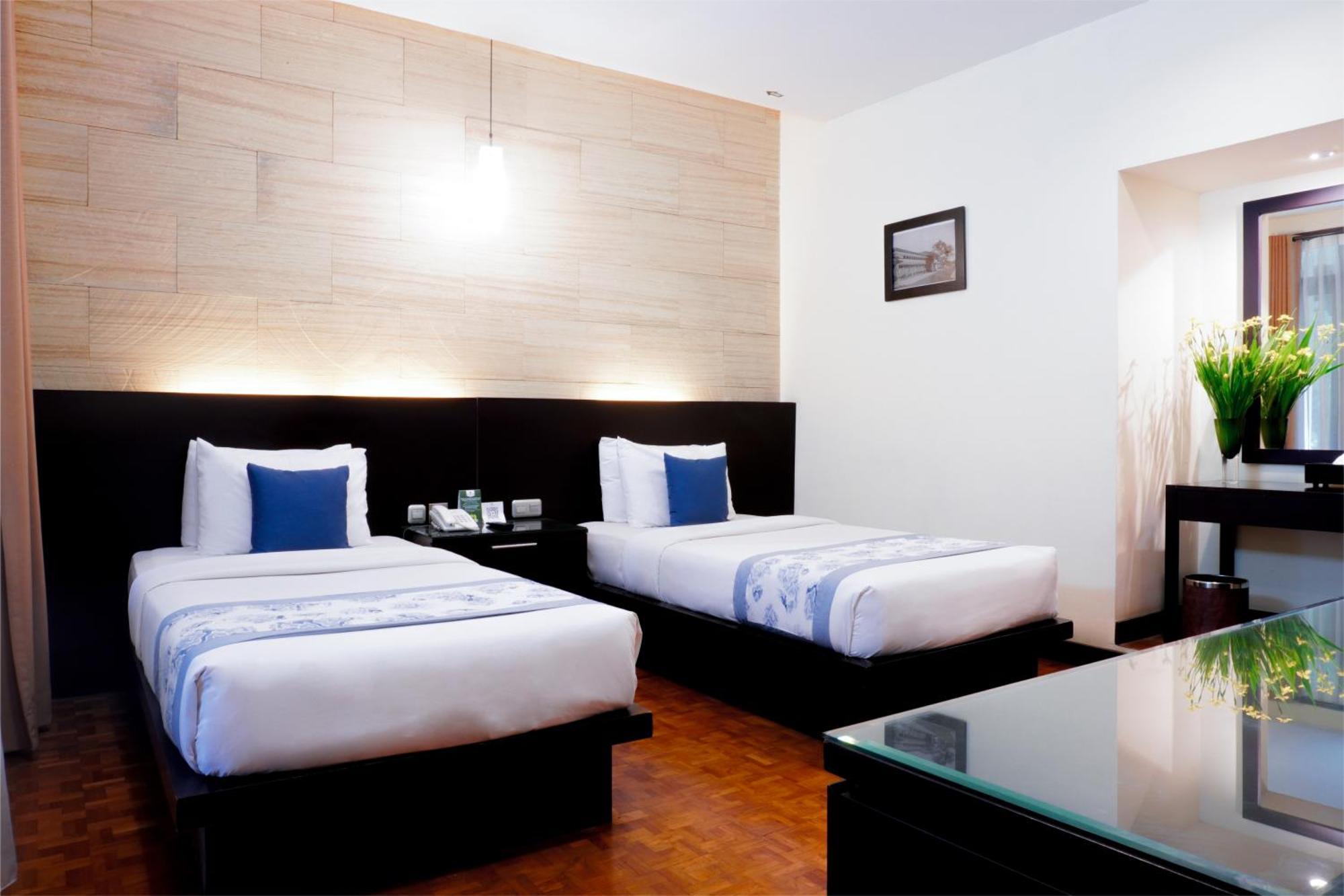 Puteri Gunung Hotel Лембанг Екстериор снимка