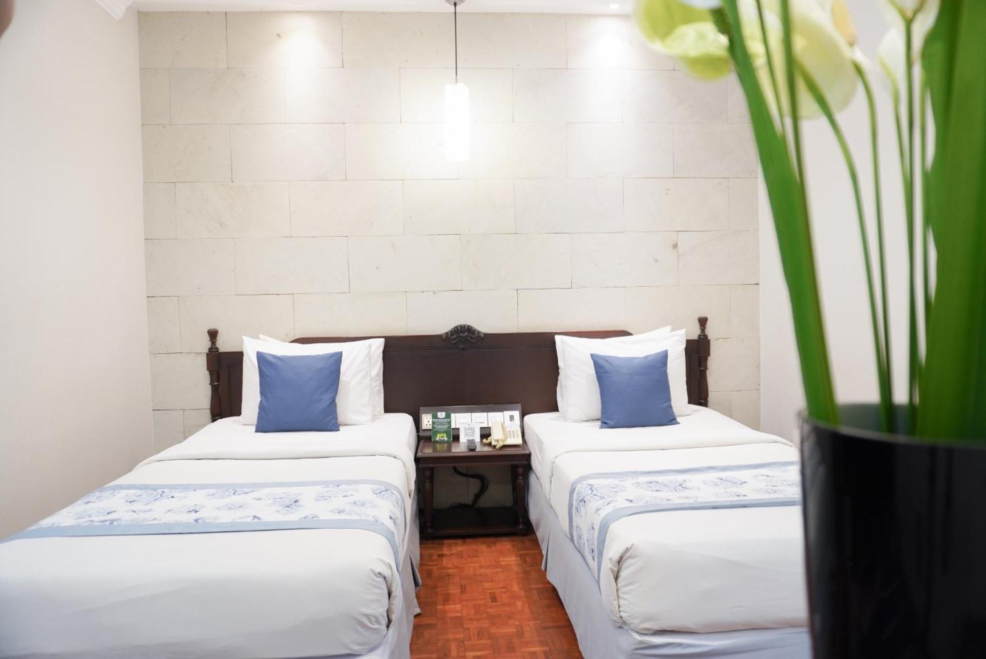 Puteri Gunung Hotel Лембанг Екстериор снимка