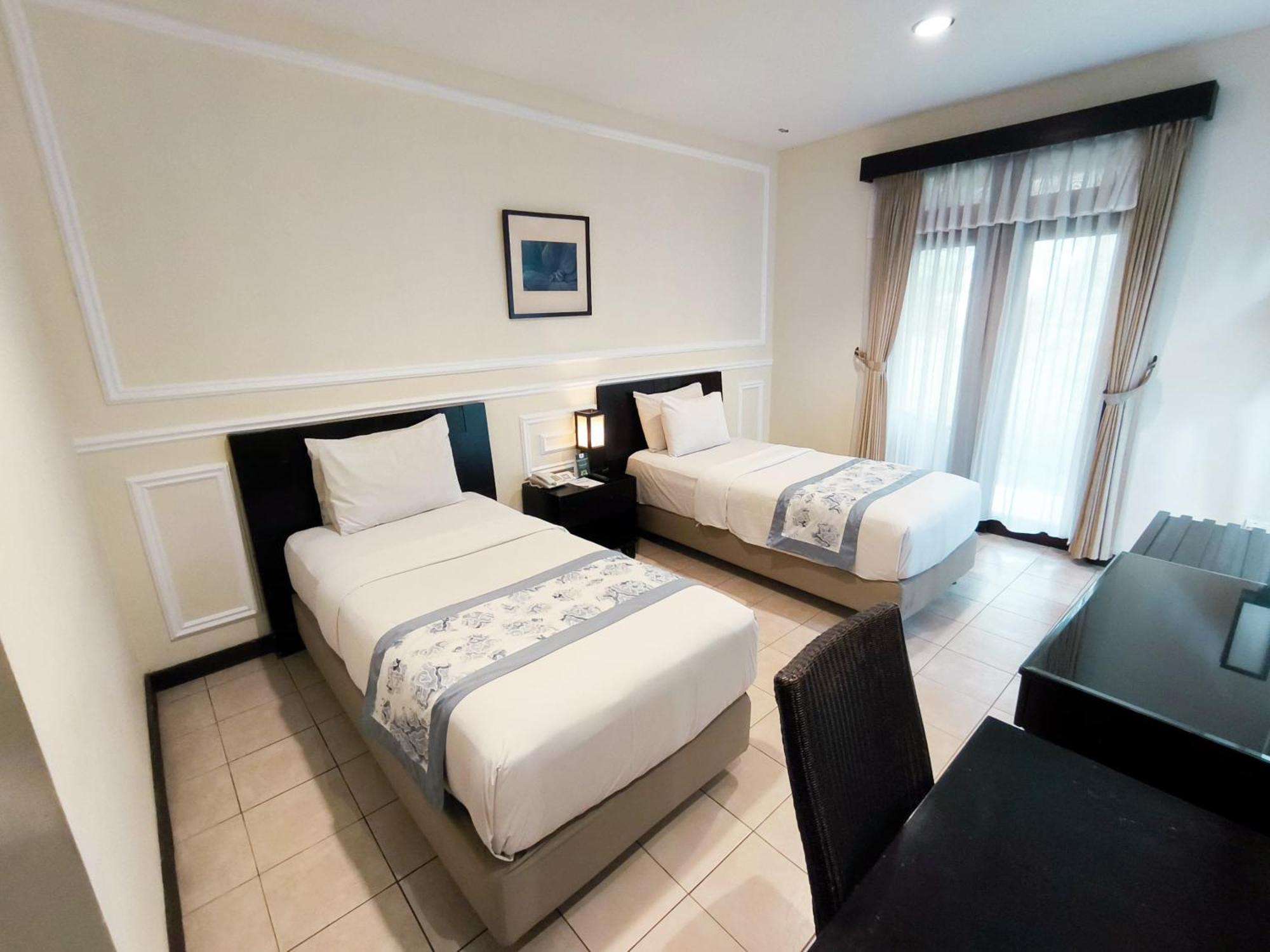 Puteri Gunung Hotel Лембанг Екстериор снимка