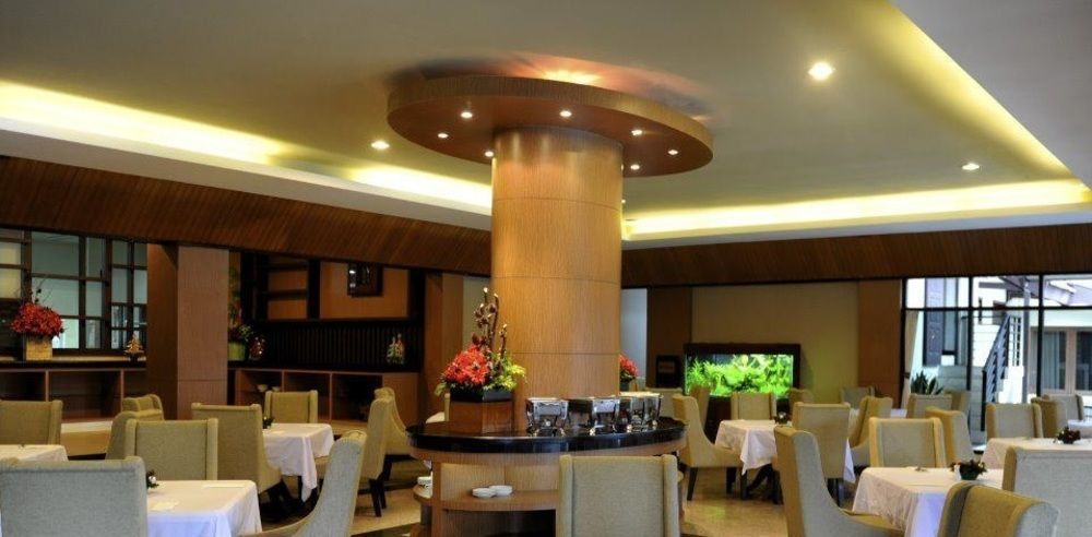 Puteri Gunung Hotel Лембанг Екстериор снимка