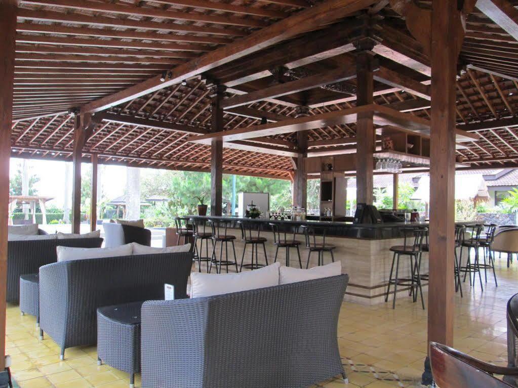 Puteri Gunung Hotel Лембанг Екстериор снимка