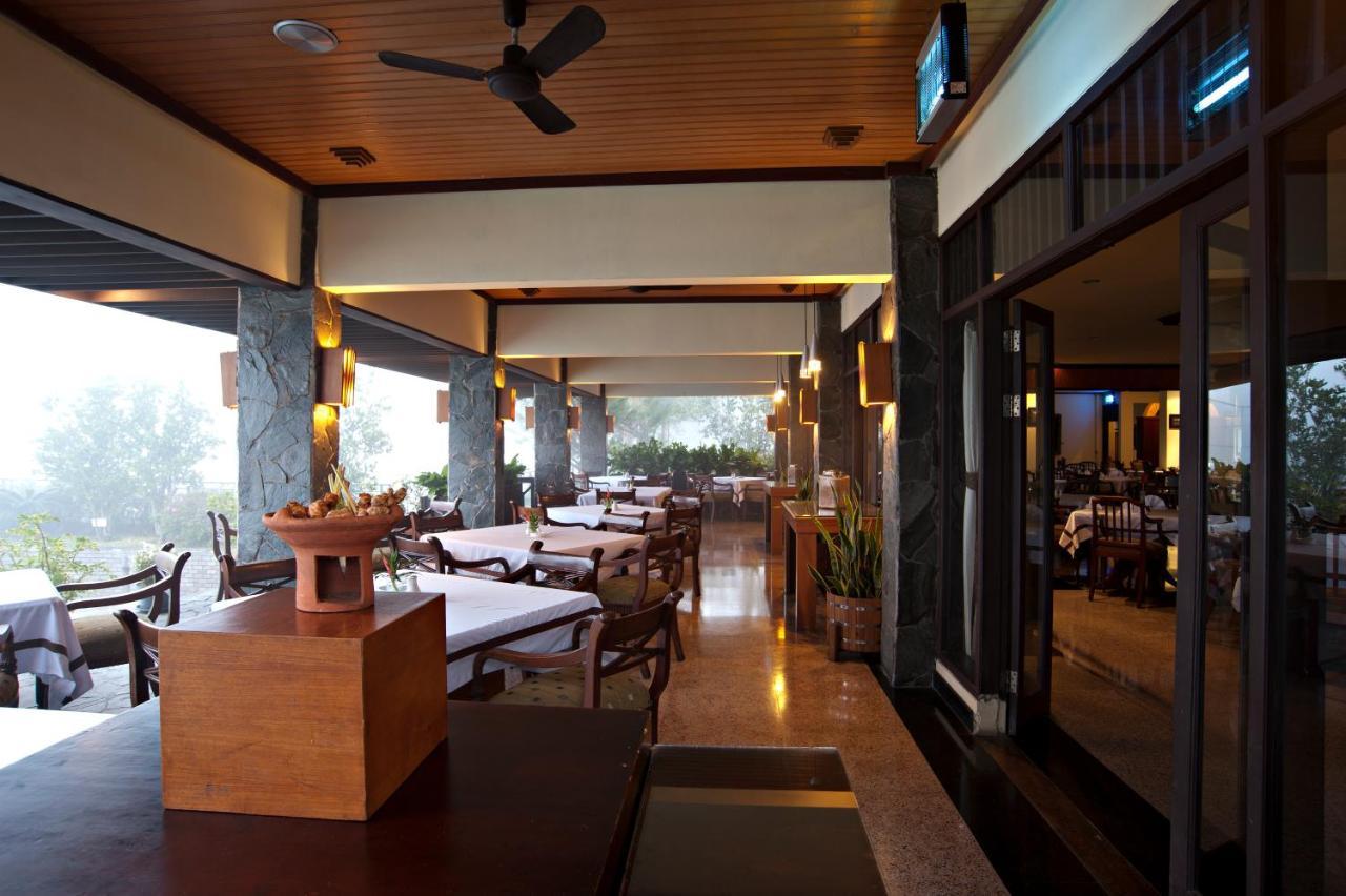 Puteri Gunung Hotel Лембанг Екстериор снимка