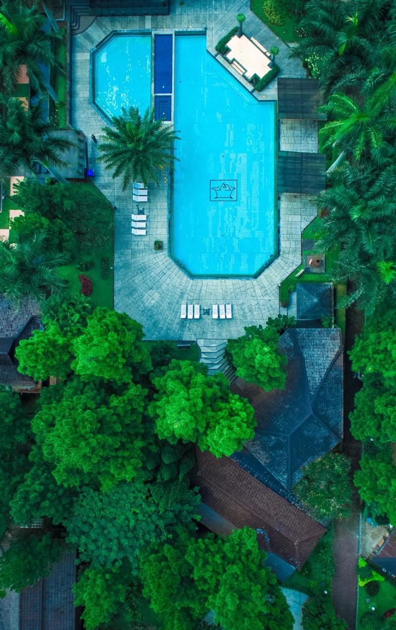 Puteri Gunung Hotel Лембанг Екстериор снимка